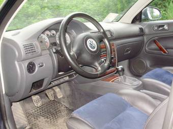 2005 Volkswagen Passat Photos