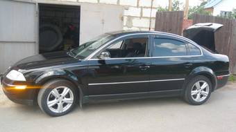 2005 Volkswagen Passat Photos