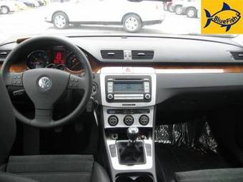 2008 Volkswagen Passat Pictures