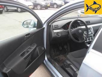 2008 Volkswagen Passat Photos
