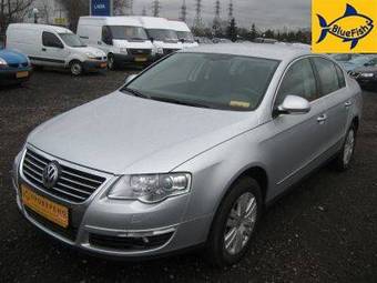 2008 Volkswagen Passat Photos