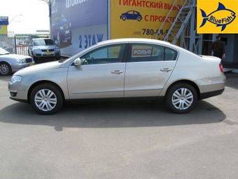 2008 Volkswagen Passat Photos