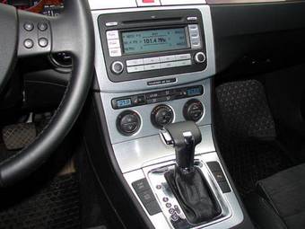 2008 Volkswagen Passat Images