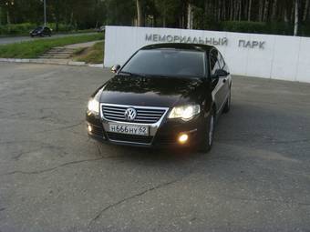 2008 Volkswagen Passat Photos