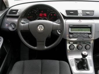 2008 Volkswagen Passat Pictures