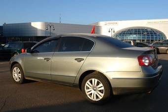2008 Volkswagen Passat Photos