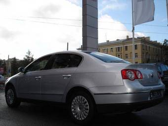 2008 Volkswagen Passat Photos