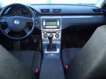 2008 Volkswagen Passat Images
