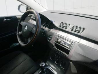 2008 Volkswagen Passat Photos