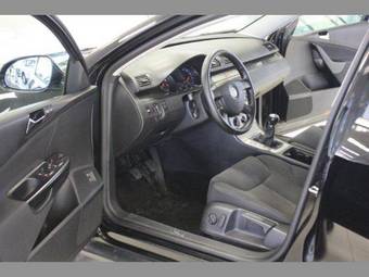 2008 Volkswagen Passat Photos