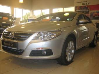 2009 Volkswagen Passat Photos
