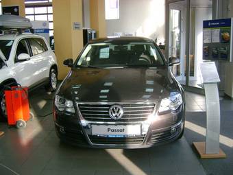 2009 Volkswagen Passat Photos