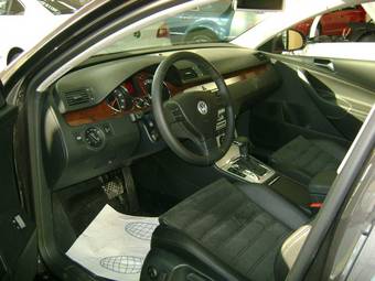 2009 Volkswagen Passat Photos
