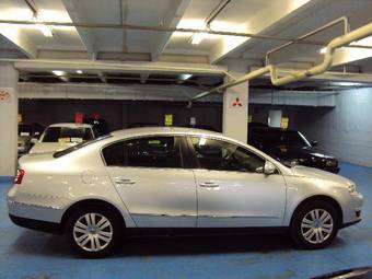 2009 Volkswagen Passat Images