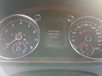 2010 Volkswagen Passat Pictures