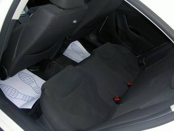 2010 Volkswagen Passat Images