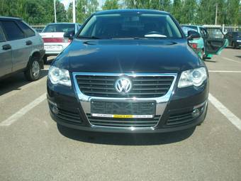 2010 Volkswagen Passat Photos