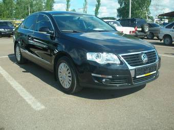 2010 Volkswagen Passat Pictures