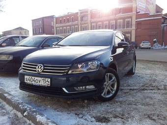 2011 Volkswagen Passat Images