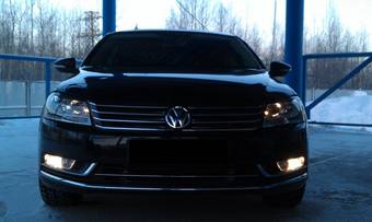 2011 Volkswagen Passat Photos