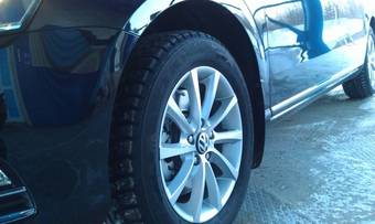 2011 Volkswagen Passat Images
