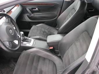 2010 Volkswagen Passat CC Images