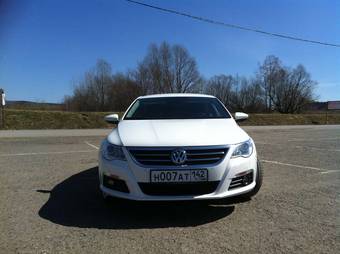 2010 Volkswagen Passat CC Photos