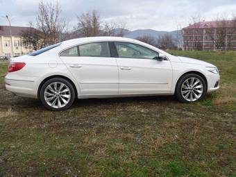 2011 Volkswagen Passat CC Pictures