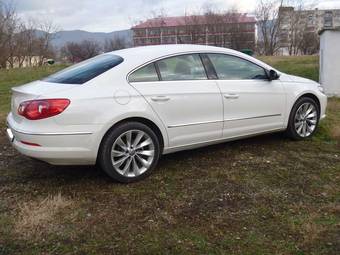 2011 Volkswagen Passat CC Photos