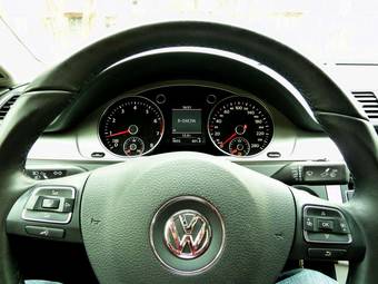 2011 Volkswagen Passat CC Photos
