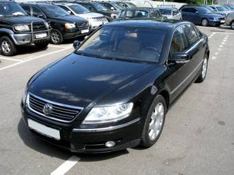 2003 Volkswagen Phaeton Pictures