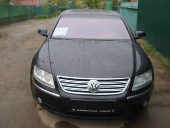 2003 Volkswagen Phaeton Photos