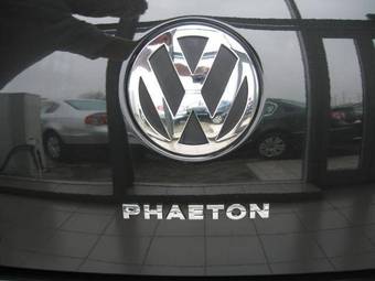 2009 Volkswagen Phaeton Photos