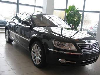 2009 Volkswagen Phaeton Pictures