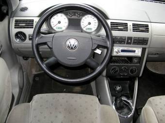 2005 Volkswagen Pointer Photos