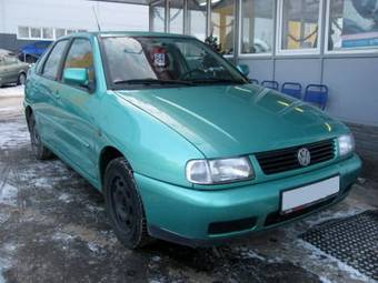 1998 Volkswagen Polo Photos