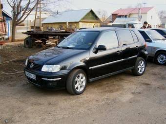 2000 Volkswagen Polo Pictures