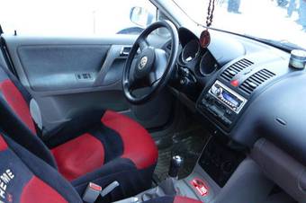 2001 Volkswagen Polo Pictures