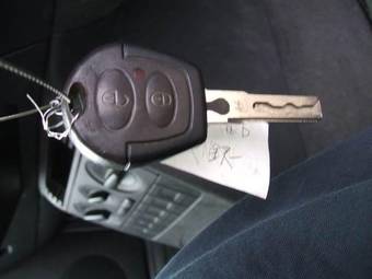 2001 Volkswagen Polo Images