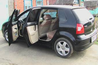 2004 Volkswagen Polo Photos