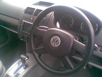 2004 Volkswagen Polo Pictures