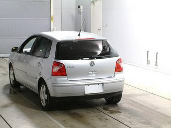 2004 Volkswagen Polo Photos