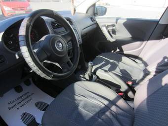 2010 Volkswagen Polo Pictures