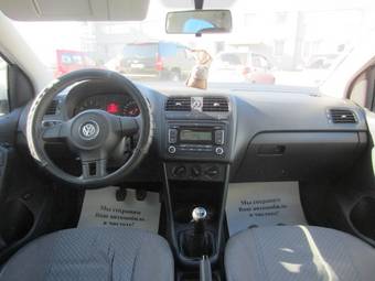 2010 Volkswagen Polo Photos