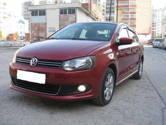 2010 Volkswagen Polo Photos