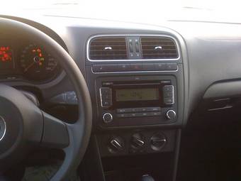 2012 Volkswagen Polo Photos