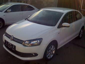 2012 Volkswagen Polo Photos