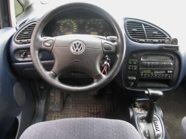 1999 Volkswagen Sharan