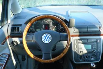 2002 Volkswagen Sharan Photos