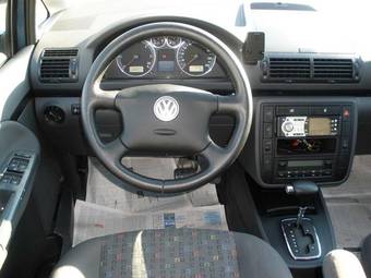 2003 Volkswagen Sharan Photos